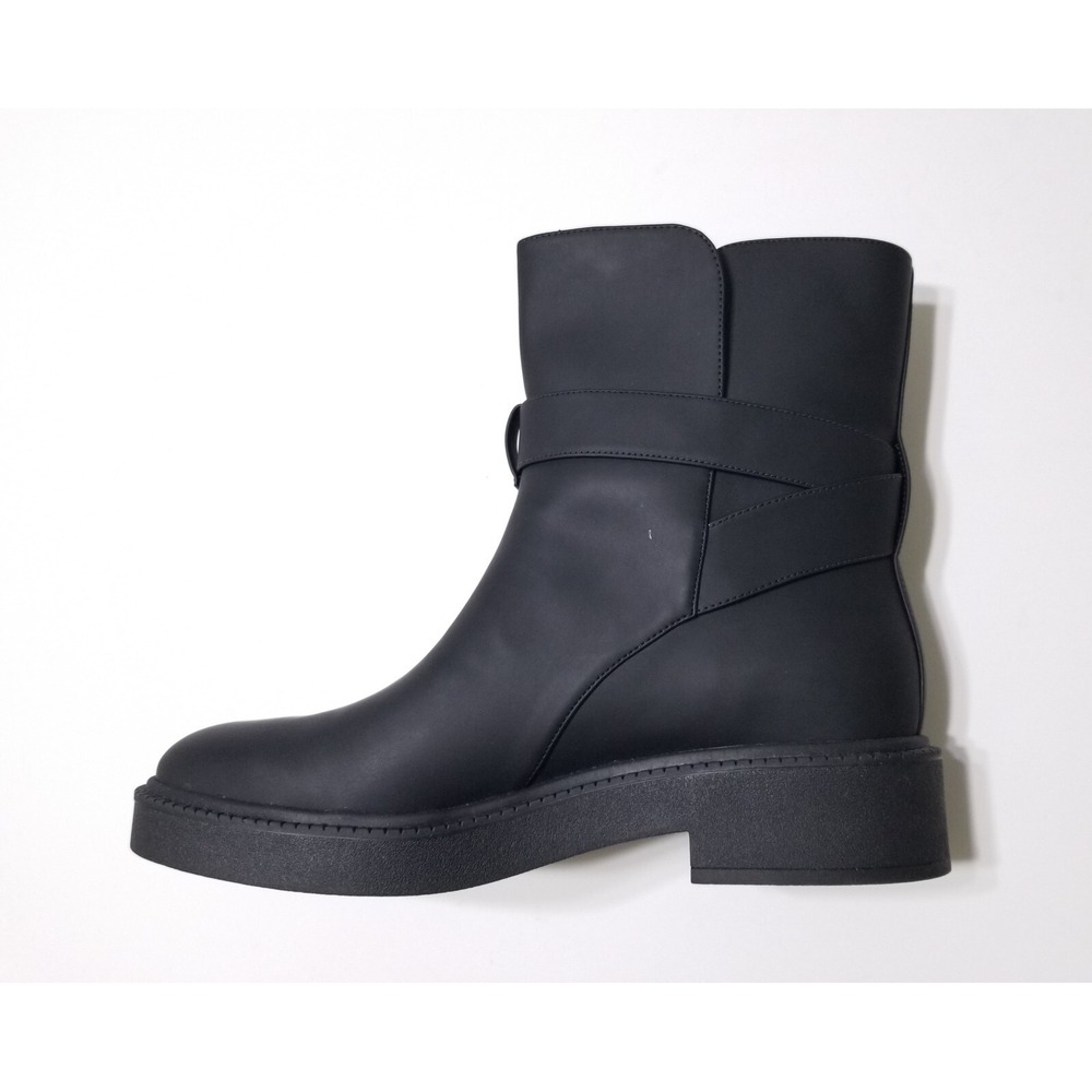 NIB Vince Kaelyn Leather Waterproof Moto Ankle Boots Black Buckle 9.5 $350 - Picture 9 of 16